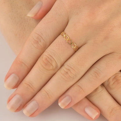 Anel Feminino De Ouro 18k Corações Vazados E Delicados